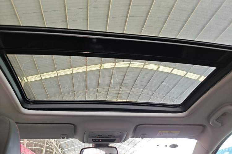 Used Chevrolet Malibu XL 2019 Redline 550T Automatic RuiLian Edition Headliner