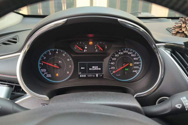 Used Chevrolet Malibu XL 2019 Redline 550T Automatic Sport Edition Instrument Cluster