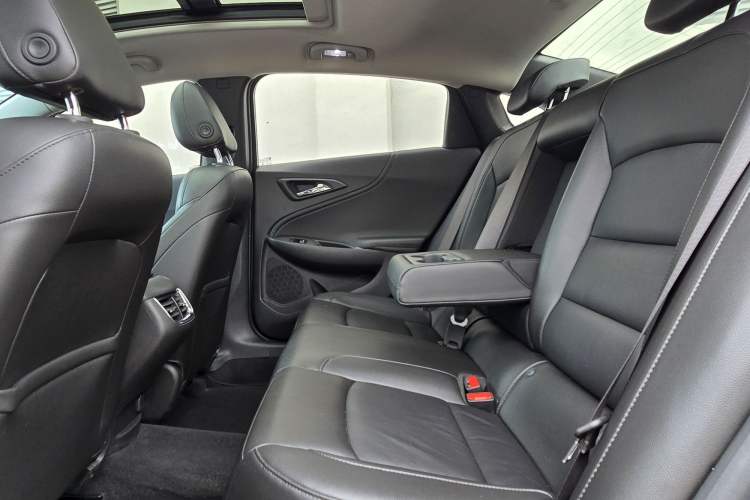 Used Chevrolet Malibu XL 2019 535T CVT Active Version Interior 4