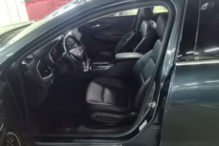 Used Chevrolet Malibu XL 2019 535T CVT Active Version Left Front Seat