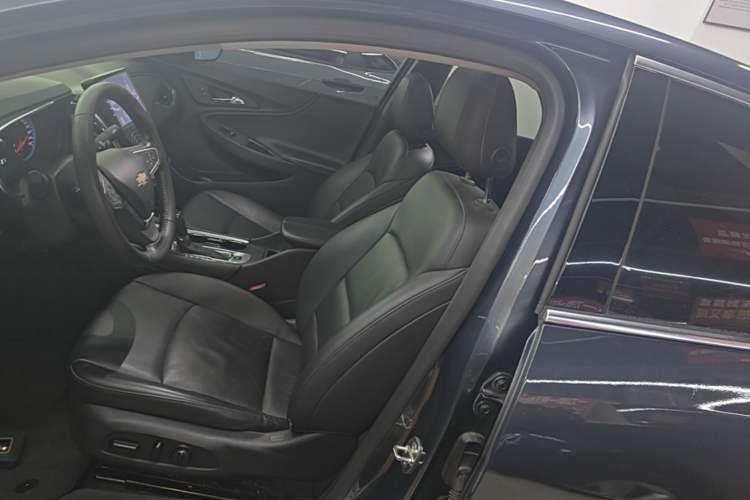 Used Chevrolet Malibu XL 2019 535T CVT Active Version Left Front Seat