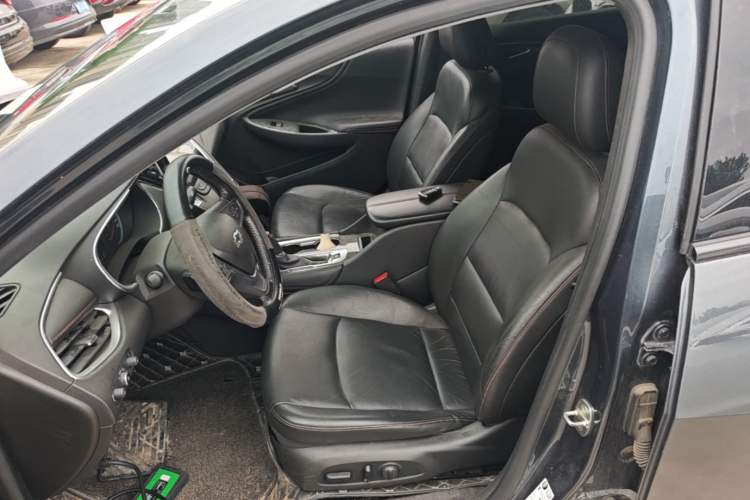 Used Chevrolet Malibu XL 2019 Redline 550T Automatic Sport Edition Left Front Seat