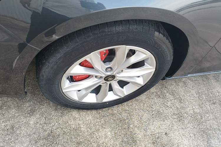 Used Chevrolet Malibu XL 2019 535T CVT Active Version Left Front Wheel Hub
