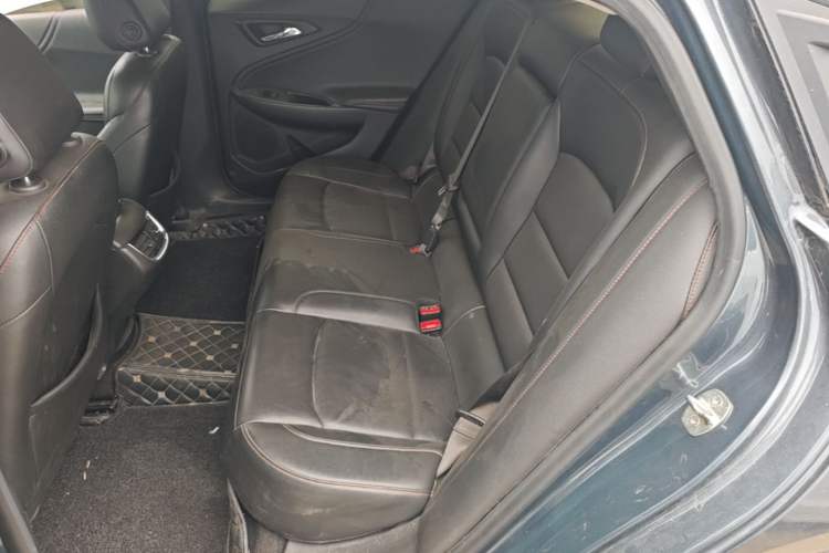 Used Chevrolet Malibu XL 2019 Redline 550T Automatic Sport Edition Left Rear Seat