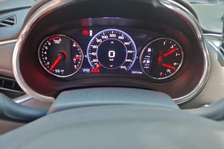 Used Chevrolet Malibu XL 2019 Redline 550T Automatic RuiLian Edition Odometer Close Up