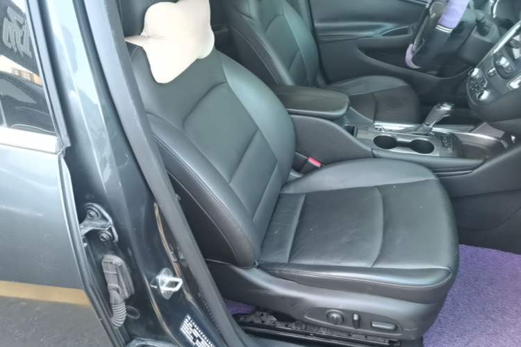 Used Chevrolet Malibu XL 2019 535T CVT Active Version Right Front Seat