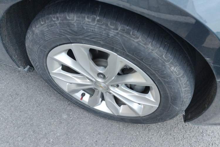 Used Chevrolet Malibu XL 2019 535T CVT Active Version Right Front Wheel Hub