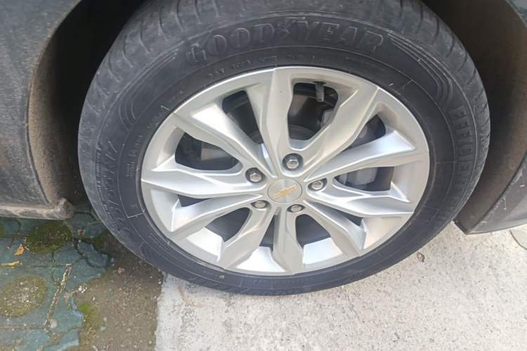 Used Chevrolet Malibu XL 2019 535T CVT Active Version Right Front Wheel Hub