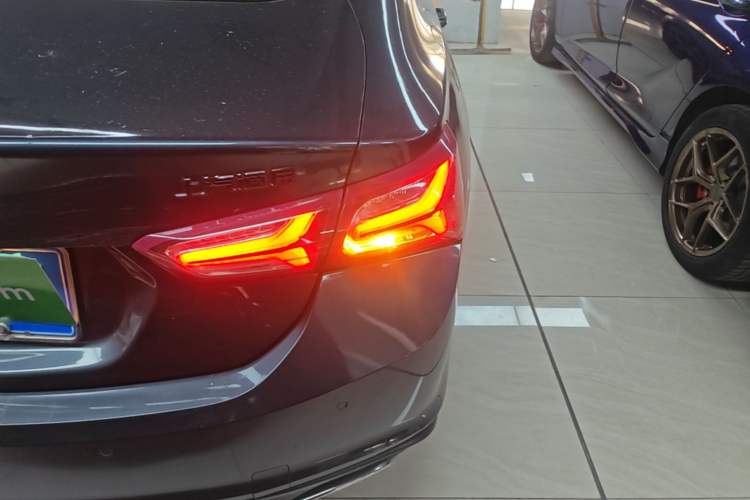 Used Chevrolet Malibu XL 2019 Redline 550T Automatic RuiLian Edition Right Rear Taillight