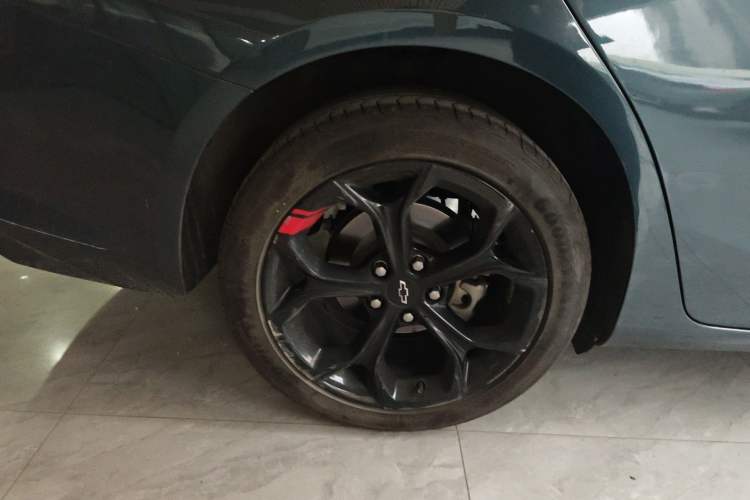 Used Chevrolet Malibu XL 2019 Redline 550T Automatic Sport Edition Right Rear Wheel Hub