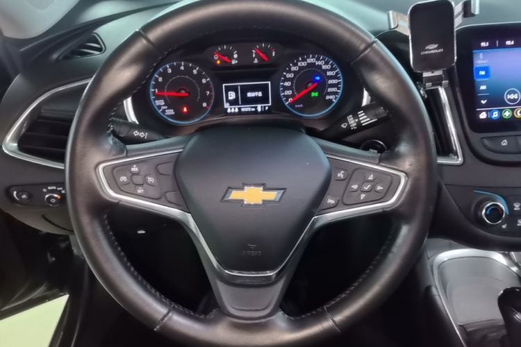 Used Chevrolet Malibu XL 2019 535T CVT Active Version Steering Wheel