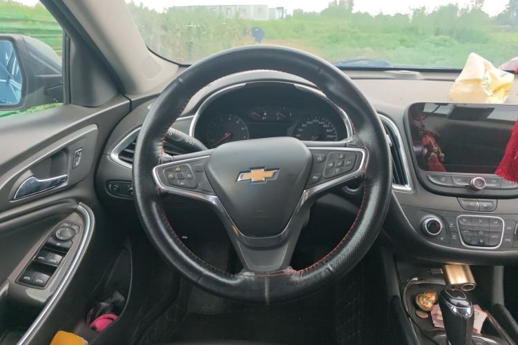 Used Chevrolet Malibu XL 2019 535T CVT Active Version Steering Wheel
