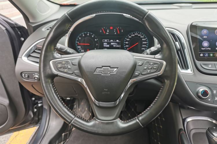 Used Chevrolet Malibu XL 2019 Redline 550T Automatic Sport Edition Steering Wheel