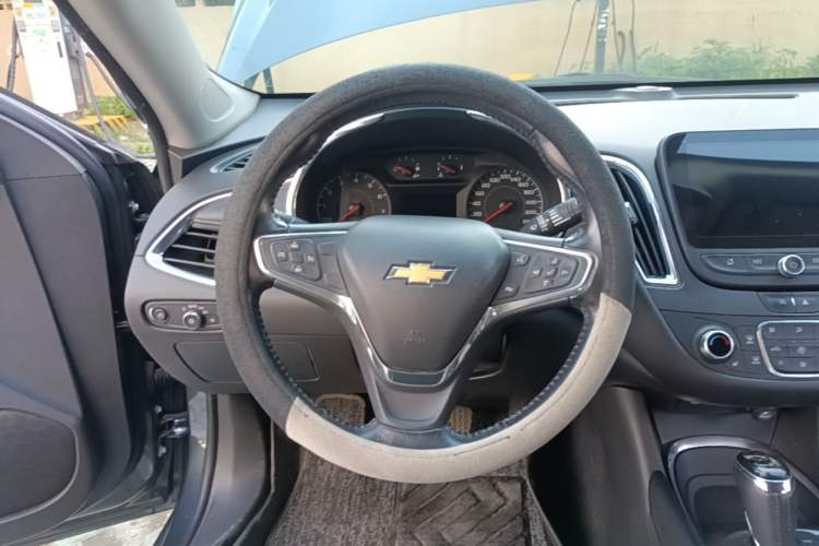 Used Chevrolet Malibu XL 2019 535T CVT Active Version Steering Wheel