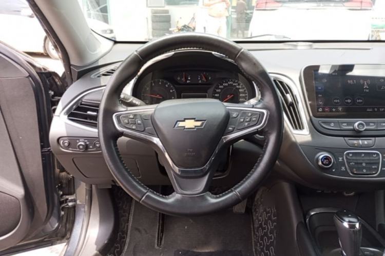 Used Chevrolet Malibu XL 2019 535T CVT Active Version Steering Wheel
