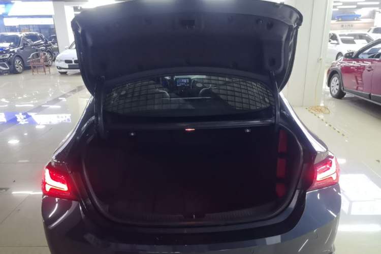 Used Chevrolet Malibu XL 2019 535T CVT Active Version Trunk