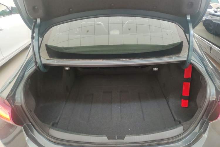 Used Chevrolet Malibu XL 2019 Redline 550T Automatic RuiLian Edition Trunk