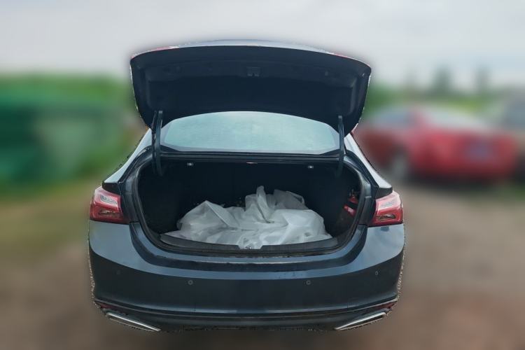 Used Chevrolet Malibu XL 2019 535T CVT Active Version Trunk