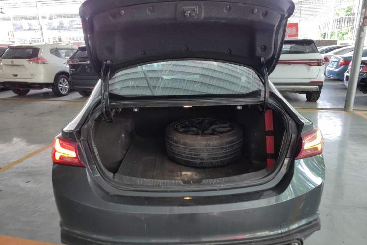 Used Chevrolet Malibu XL 2019 Redline 550T Automatic Sport Edition Trunk