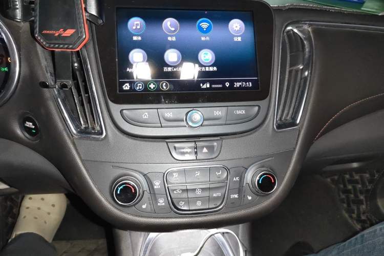 Used Chevrolet Malibu XL 2019 Redline 550T Automatic Sport Edition Audio And AC Panel