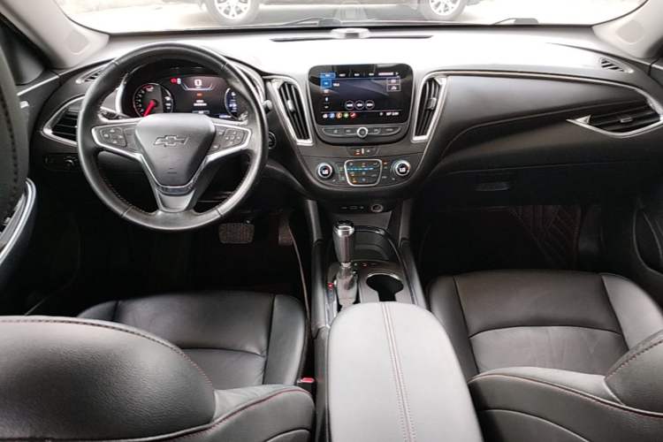 Used Chevrolet Malibu XL 2019 Redline 550T Automatic RuiLian Edition Center Console