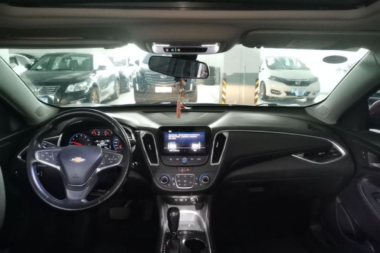 Used Chevrolet Malibu XL 2019 535T CVT Active Version Center Console
