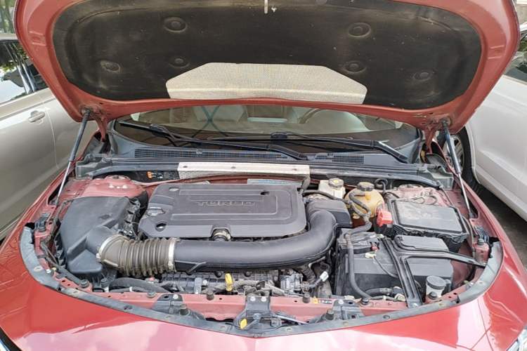 Used Chevrolet Malibu XL 2019 Redline 550T Automatic RuiLian Edition Engine Bay
