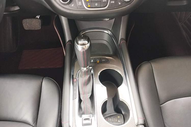 Used Chevrolet Malibu XL 2019 Redline 550T Automatic RuiLian Edition Gear Lever