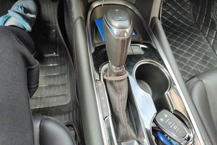 Used Chevrolet Malibu XL 2019 Redline 550T Automatic RuiLian Edition Gear Lever