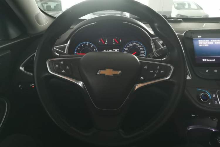 Used Chevrolet Malibu XL 2019 535T CVT Active Version Steering Wheel