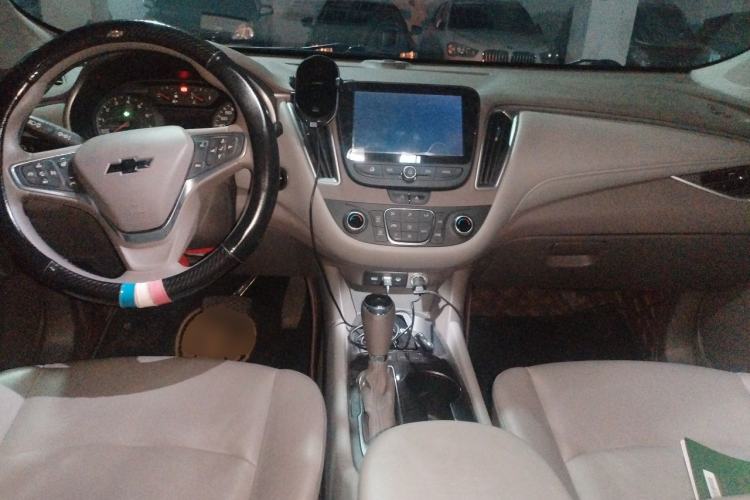 Used Chevrolet Malibu XL 2019 535T CVT Rui Xing Edition Center Console