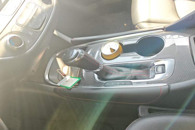 Used Chevrolet Malibu XL 2019 Redline 550T Automatic RuiLian Edition Gear Lever