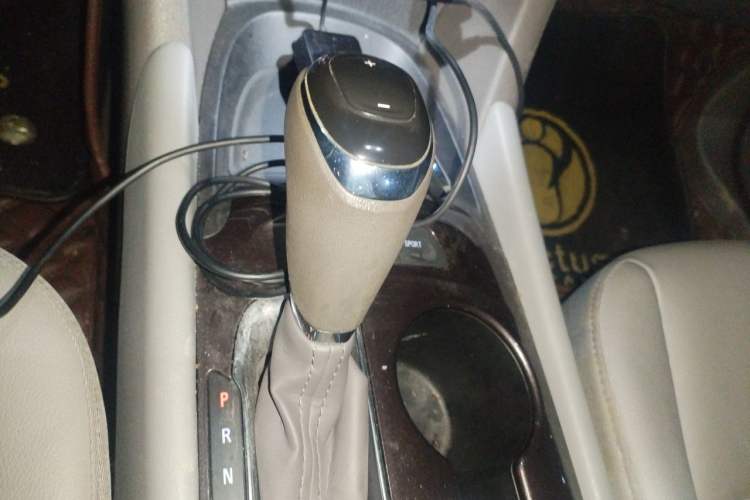 Used Chevrolet Malibu XL 2019 535T CVT Rui Xing Edition Gear Lever