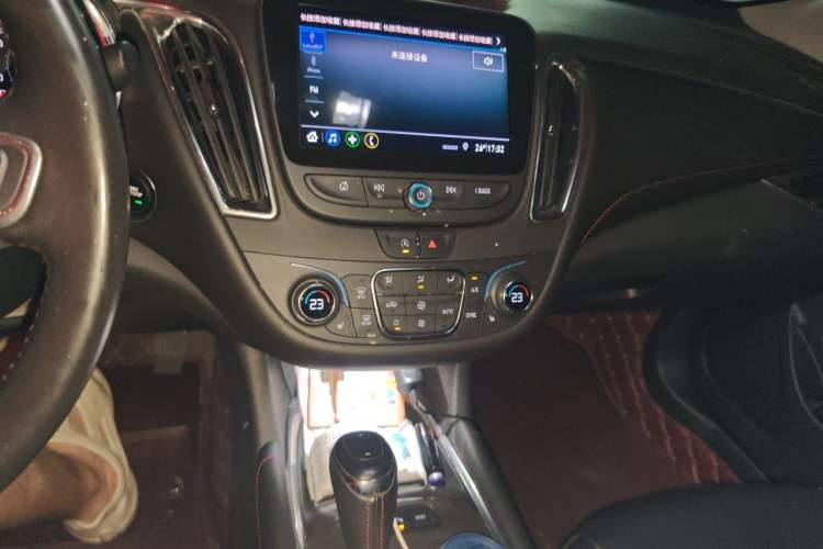 Used Chevrolet Malibu XL 2019 Redline 550T Automatic Sport Edition Audio And AC Panel