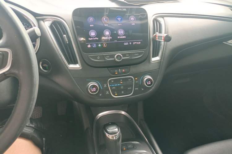Used Chevrolet Malibu XL 2019 535T CVT Active Version Audio And AC Panel