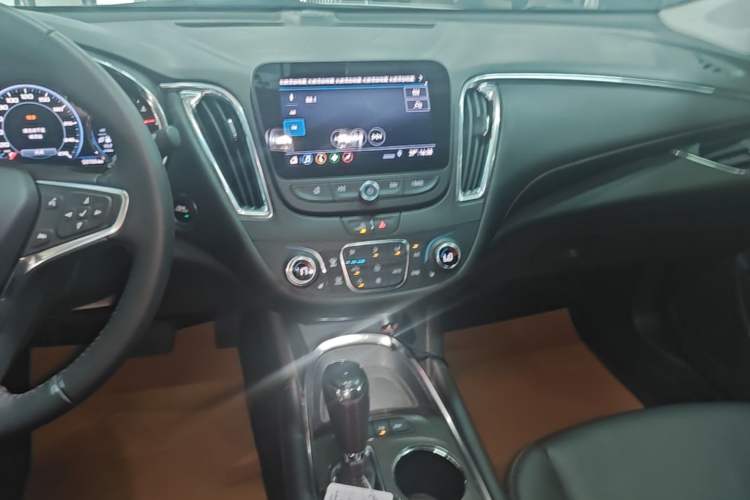 Used Chevrolet Malibu XL 2019 Redline 550T Automatic RuiLian Edition Audio And AC Panel