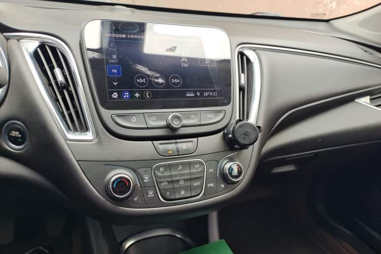 Used Chevrolet Malibu XL 2019 535T CVT Active Version Audio And AC Panel