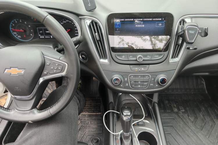 Used Chevrolet Malibu XL 2019 535T CVT Active Version Audio And AC Panel