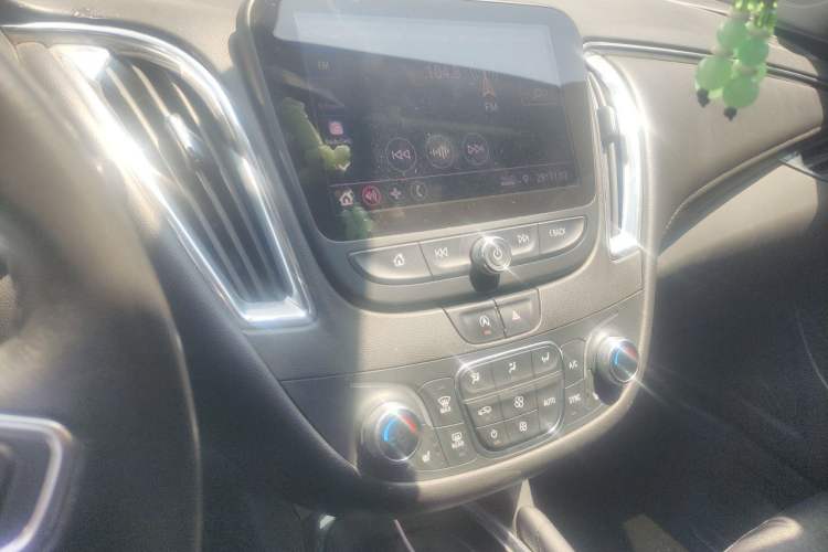 Used Chevrolet Malibu XL 2019 535T CVT Active Version Audio And AC Panel