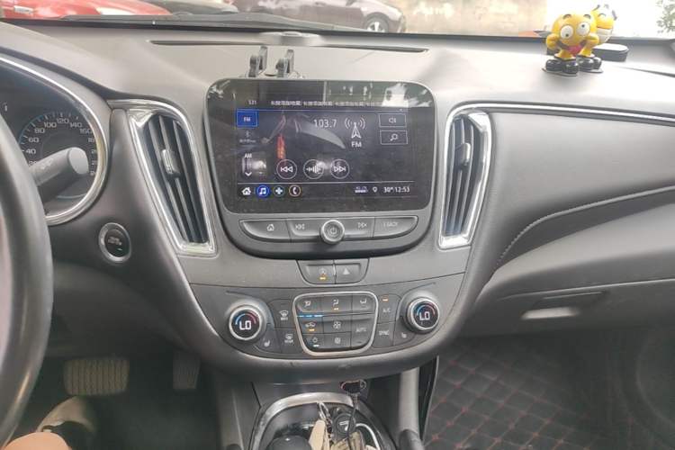 Used Chevrolet Malibu XL 2019 535T CVT Active Version Audio And AC Panel