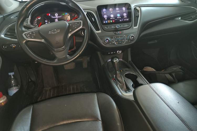 Used Chevrolet Malibu XL 2019 Redline 550T Automatic RuiLian Edition Center Console
