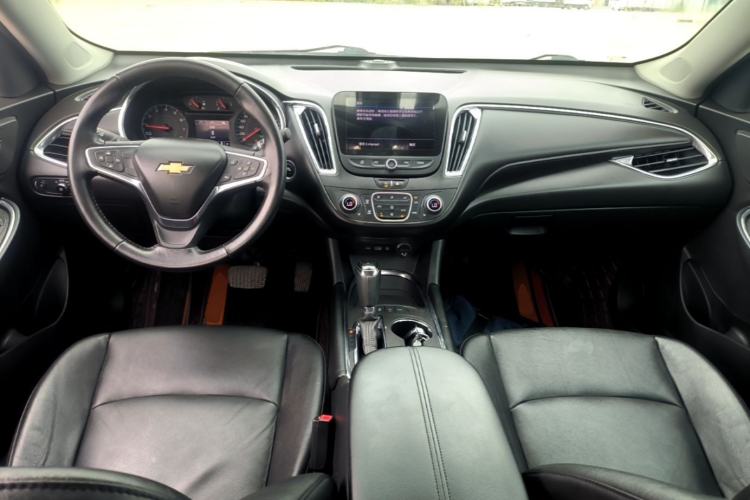 Used Chevrolet Malibu XL 2019 535T CVT Active Version Center Console