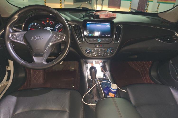 Used Chevrolet Malibu XL 2019 Redline 550T Automatic Sport Edition Center Console