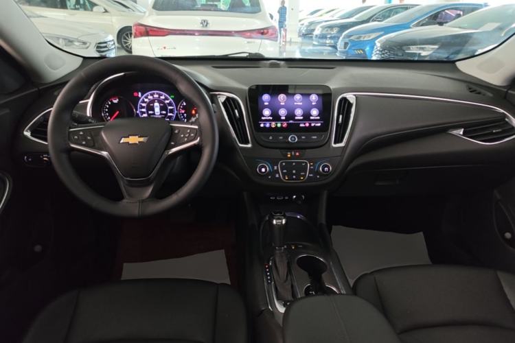 Used Chevrolet Malibu XL 2019 535T CVT RuiLian Edition Center Console