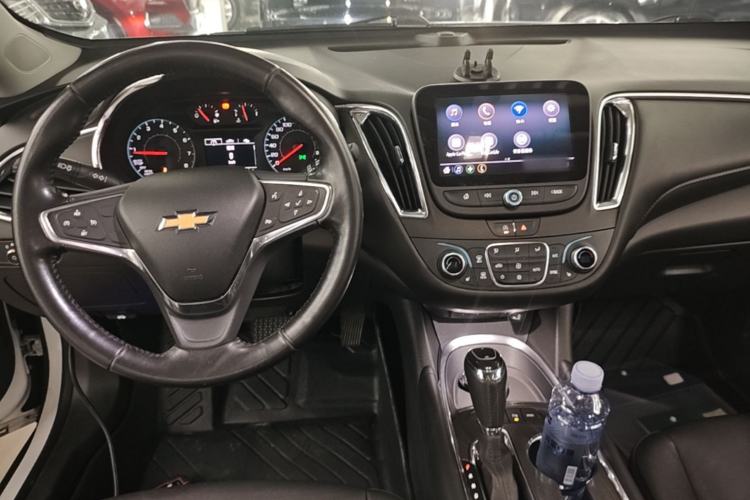 Used Chevrolet Malibu XL 2019 535T CVT Active Version Center Console