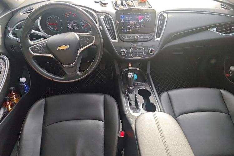 Used Chevrolet Malibu XL 2019 535T CVT Active Version Center Console