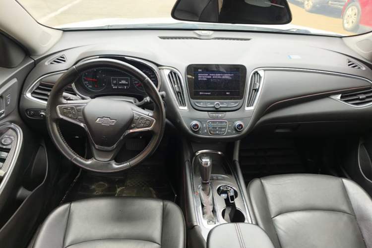 Used Chevrolet Malibu XL 2019 Redline 550T Automatic Sport Edition Center Console