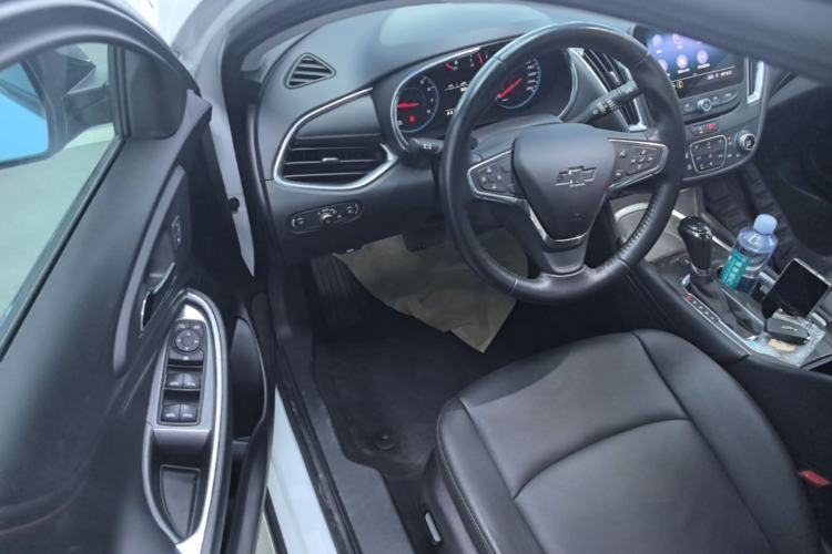 Used Chevrolet Malibu XL 2019 Redline 550T Automatic Sport Edition Driver Seat