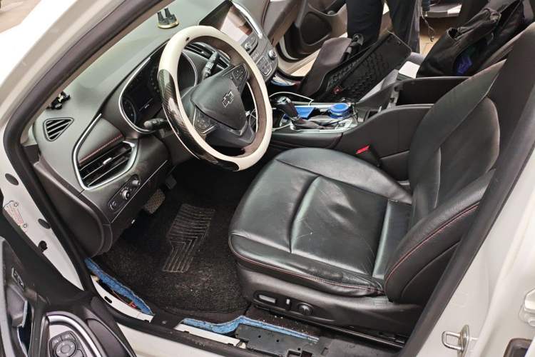 Used Chevrolet Malibu XL 2019 Redline 550T Automatic Sport Edition Driver Seat