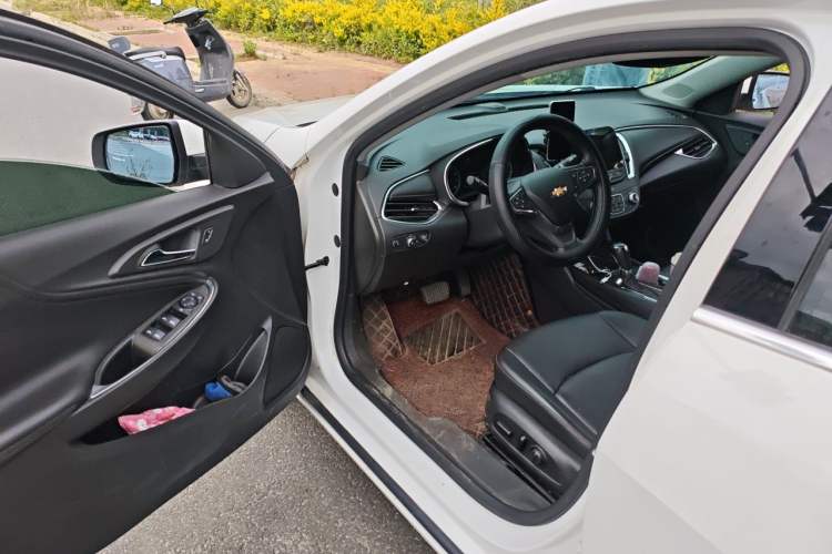 Used Chevrolet Malibu XL 2019 535T CVT Active Version Driver Seat
